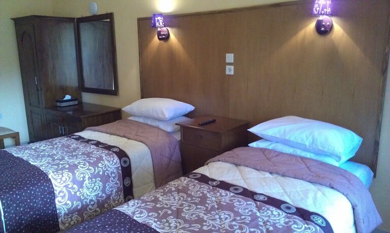 Imagen de la habitación del Hotel Ndalem Bantul. Foto 19