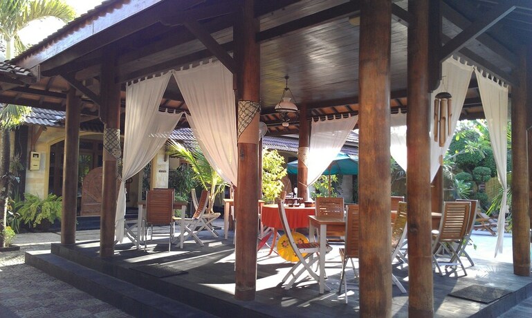 Imagen de los interiores del Hotel Ndalem Bantul. Foto 22
