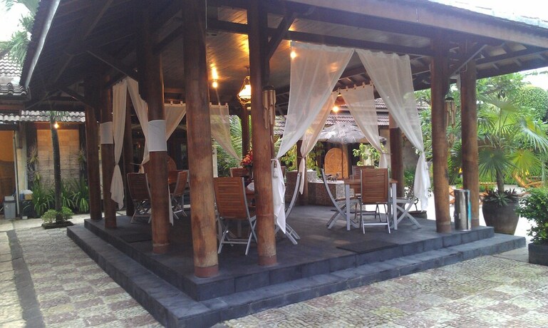 Imagen de los interiores del Hotel Ndalem Bantul. Foto 23