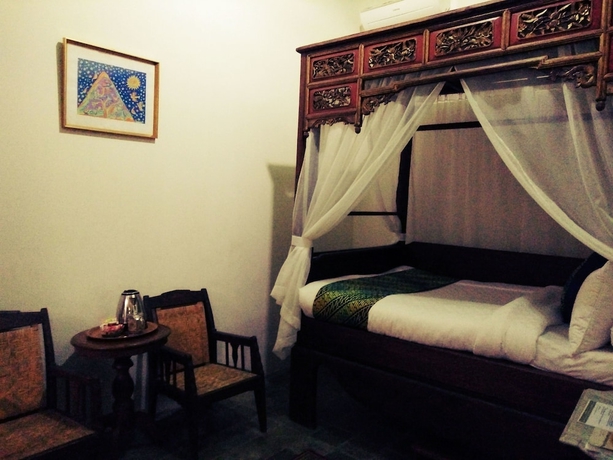 Imagen de la habitación del Hotel Ndalem Natan Royal Heritage. Foto 6