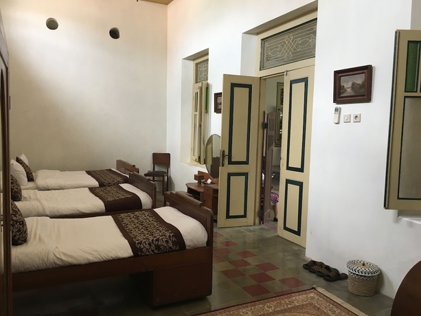 Imagen de la habitación del Hotel Ndalem Natan Royal Heritage. Foto 9