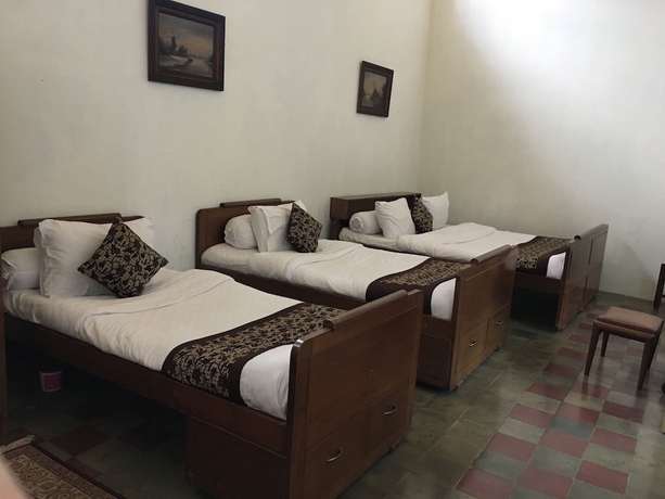 Imagen de la habitación del Hotel Ndalem Natan Royal Heritage. Foto 15