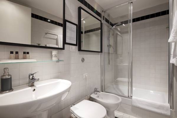 Imagen de la habitación del Hotel N° 9 Colosseo. Foto 4