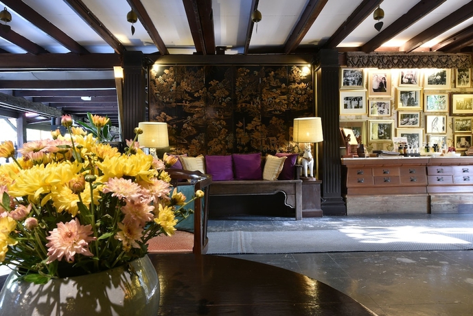 Imagen de los interiores del Hotel Ndol Streamside Thai Villas. Foto 19