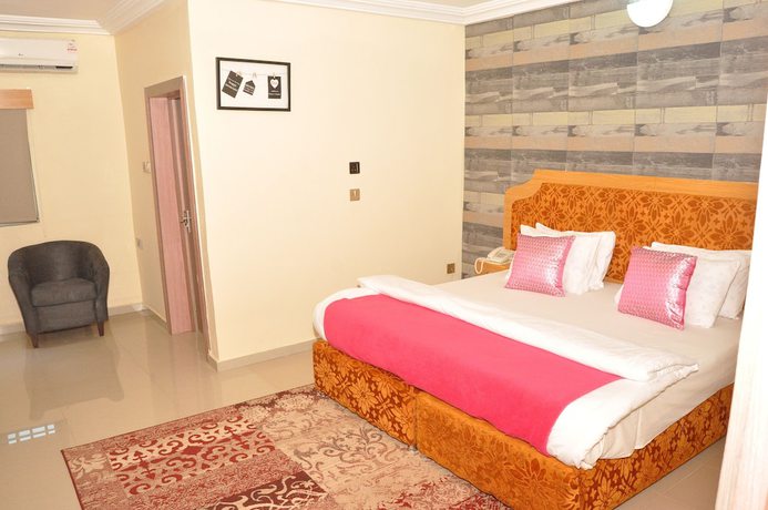 Imagen de la habitación del Hotel Ne-Yo and Suites. Foto 17