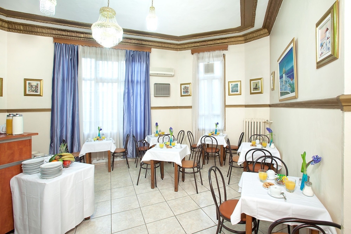 Imagen del bar/restaurante del Hotel Nea Metropolis. Foto 3