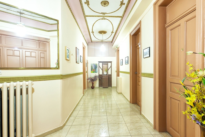 Imagen de los interiores del Hotel Nea Metropolis. Foto 13