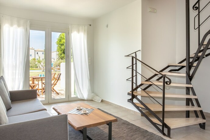 Imagen general del Hotel Neapoli Villas. Foto 17