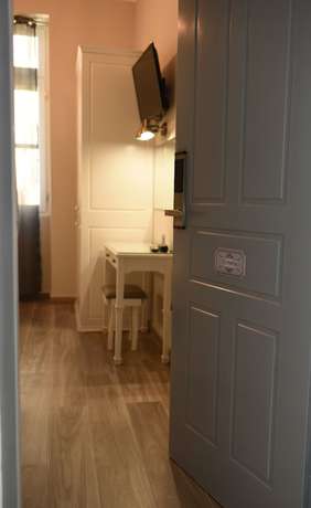 Imagen de la habitación del Hotel Neapolis 1897 Boutique Luxury Rooms. Foto 6