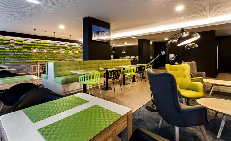 Imagen de los interiores del Hotel Neat Avenida. Foto 10