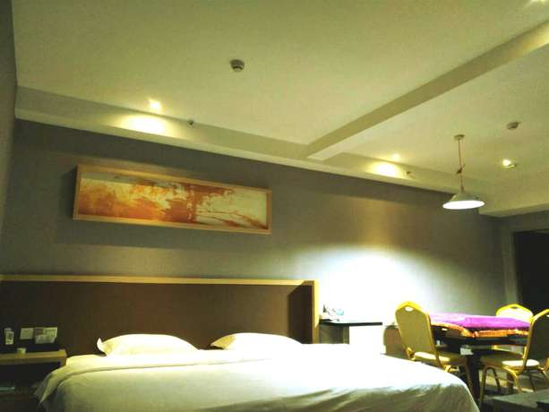 Imagen de la habitación del Hotel Neat. Foto 9