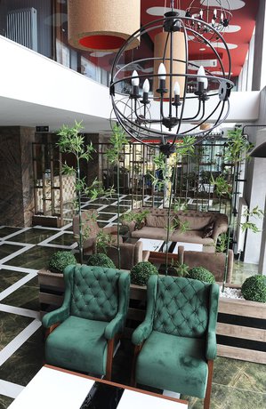Imagen de los interiores del Hotel Neba Royal, İlkadım. Foto 20