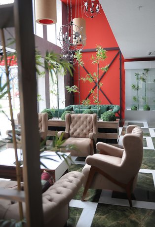 Imagen del bar/restaurante del Hotel Neba Royal, İlkadım. Foto 3