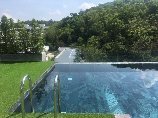 Imagen de la piscina del Hotel Neca Reiche. Foto 11