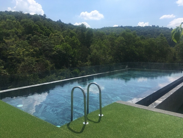 Imagen de la piscina del Hotel Neca Reiche. Foto 12