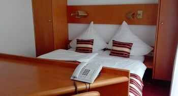 Imagen de la habitación del Hotel Neckarlux. Foto 6