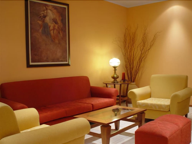 Imagen de los interiores del Hotel Neda. Foto 8