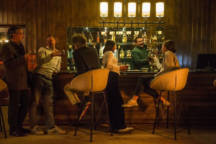 Imagen del bar/restaurante del Hotel Nedous. Foto 3