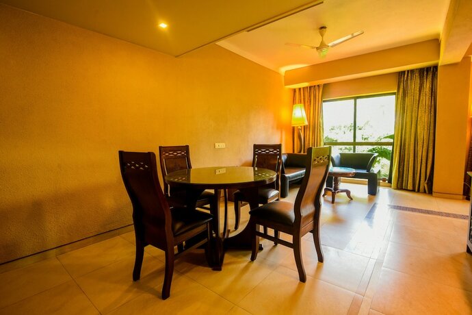 Imagen general del Hotel Neelam the Glitz. Foto 4