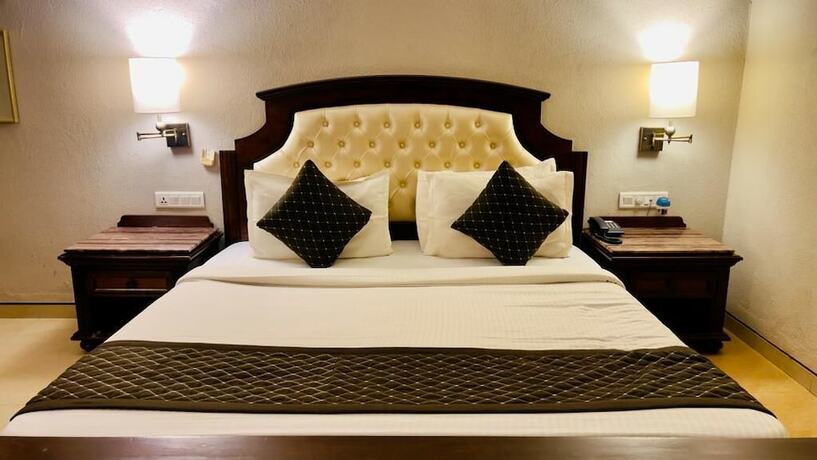 Imagen general del Hotel Neelam the Glitz. Foto 9