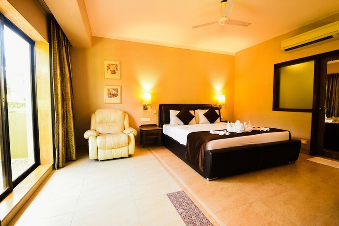 Imagen de la habitación del Hotel Neelam the Glitz. Foto 19