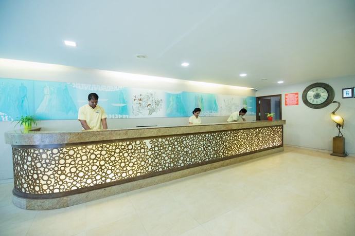 Imagen de los interiores del Hotel Neelams The Glitz. Foto 19