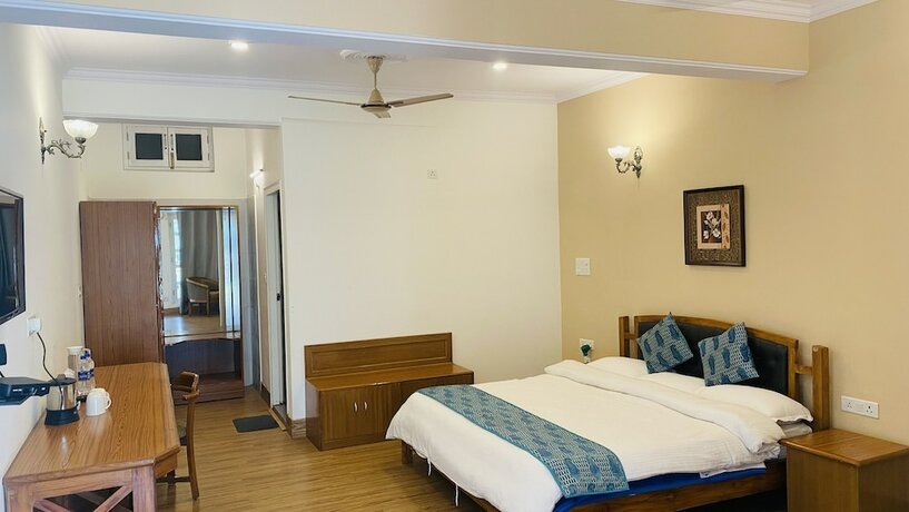 Imagen general del Hotel Neelesh Inn - A Luxury Lake View. Foto 2