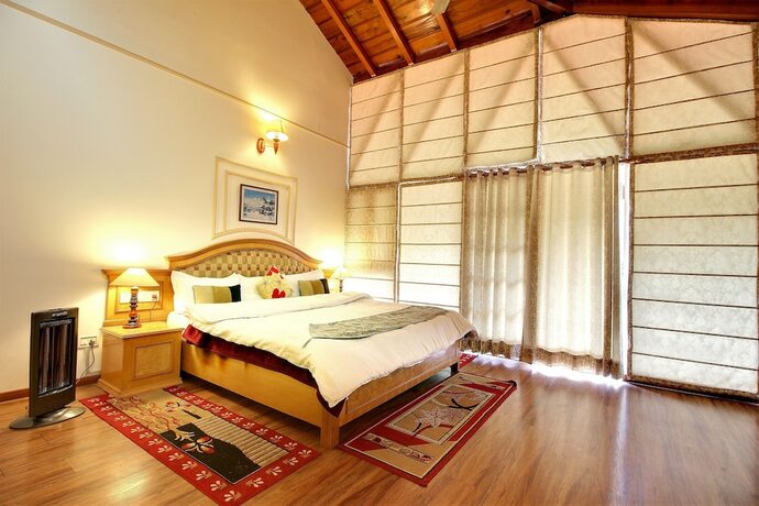 Imagen general del Hotel Neelesh Inn - A Luxury Lake View. Foto 8