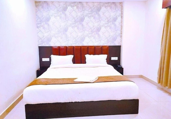 Imagen de la habitación del Hotel Neelkanth, Faizabad. Foto 6