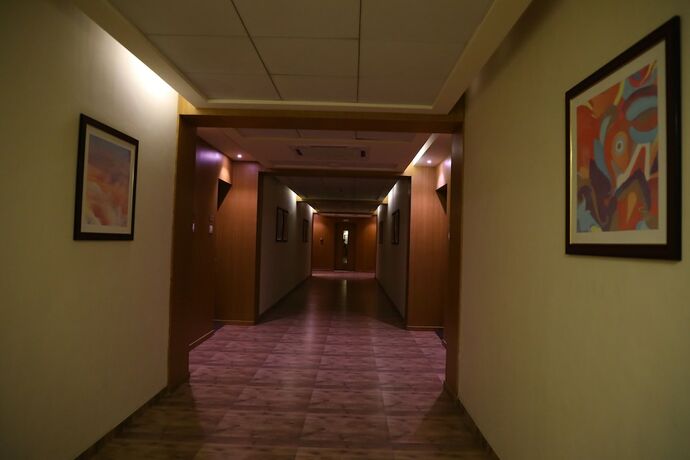 Imagen general del Hotel Neel's City Resort. Foto 13