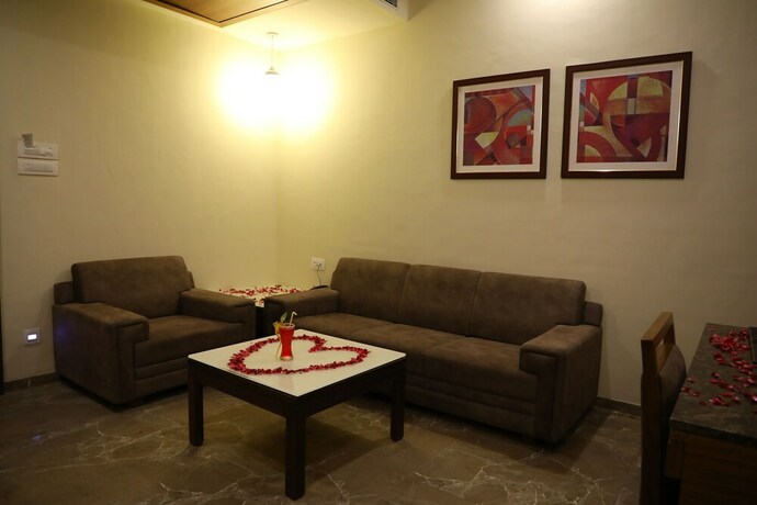 Imagen de la habitación del Hotel Neel's City Resort. Foto 25