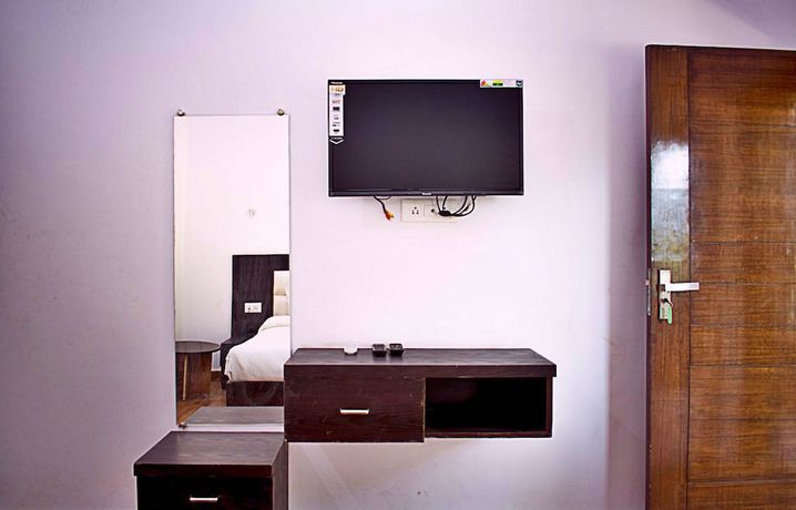 Imagen de la habitación del Hotel Neer Buddha. Foto 7