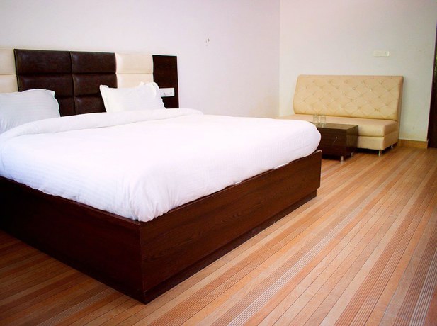 Imagen de la habitación del Hotel Neer Buddha. Foto 8