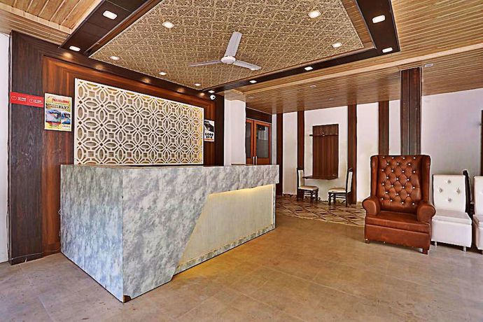 Imagen de los interiores del Hotel Neer Buddha. Foto 17