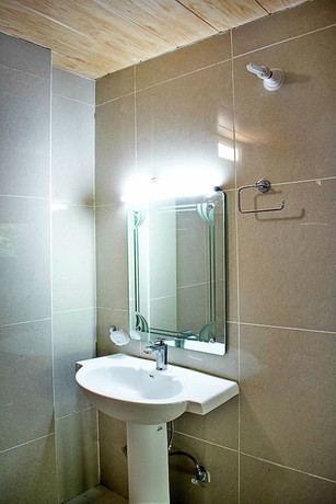 Imagen de la habitación del Hotel Neer Buddha. Foto 11