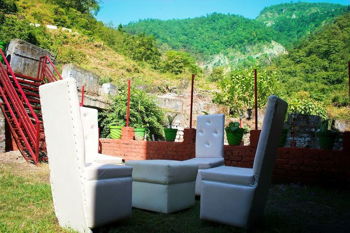 Imagen de los exteriores del Hotel Neer Buddha. Foto 14