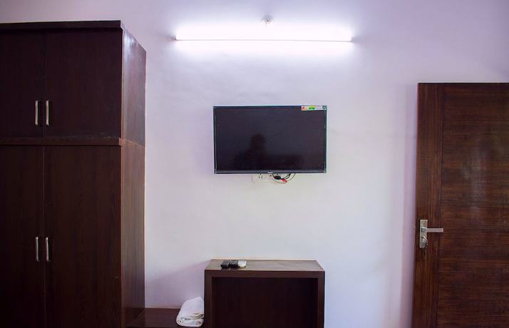 Imagen de la habitación del Hotel Neer Buddha. Foto 13