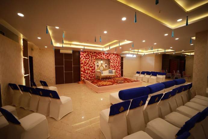 Imagen de los interiores del Hotel Neerja Inn. Foto 19
