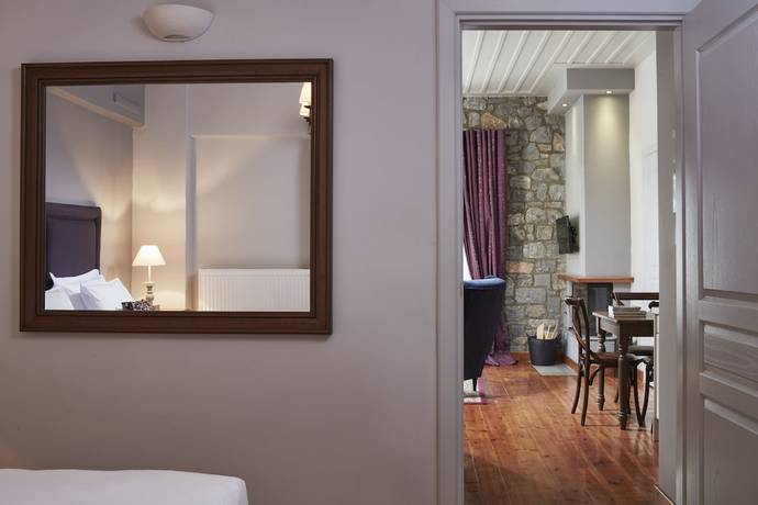 Imagen de la habitación del Hotel Nefeles Mainalon Luxury Residences and Lounge. Foto 2