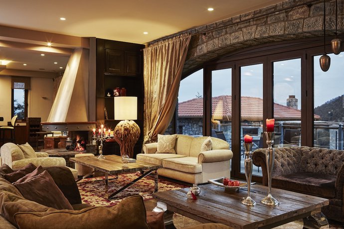 Imagen general del Hotel Nefeles Mainalon Luxury Residences and Lounge. Foto 1