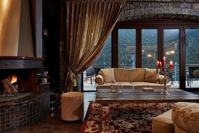 Imagen de los interiores del Hotel Nefeles Mainalon Luxury Residences and Lounge. Foto 20