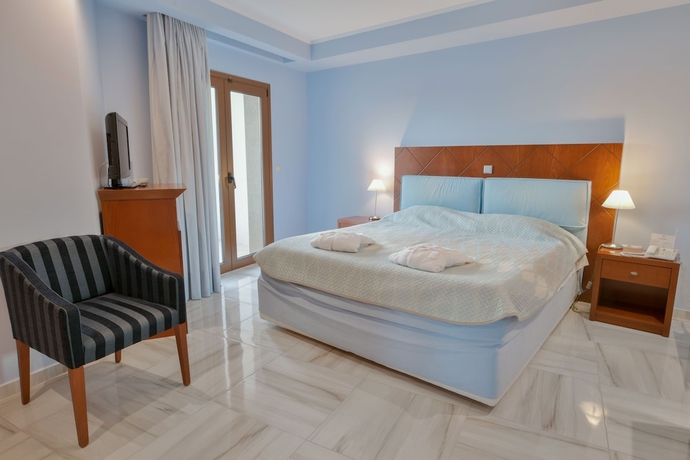 Imagen de la habitación del Hotel Nefeli, Alejandr&oacute;polis. Foto 8