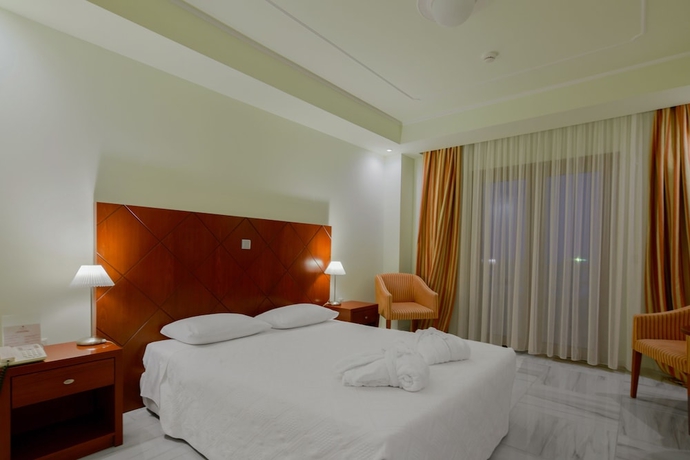 Imagen de la habitación del Hotel Nefeli, Alejandr&oacute;polis. Foto 10