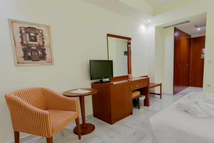 Imagen de la habitación del Hotel Nefeli, Alejandr&oacute;polis. Foto 14