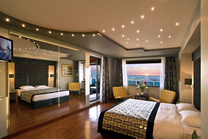 Imagen de la habitación del Hotel Nefeli, Alimos. Foto 3