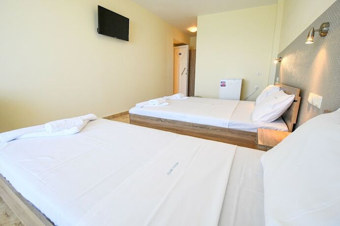 Imagen de la habitación del Hotel Nefeli Beach. Foto 12
