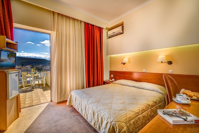 Imagen de la habitación del Hotel Nefeli, Chania. Foto 10