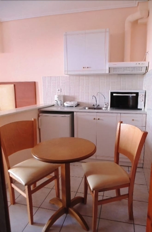 Imagen de la habitación del Hotel Nefeli Studios. Foto 7
