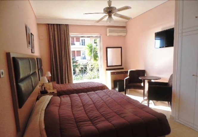 Imagen de la habitación del Hotel Nefeli Studios. Foto 9