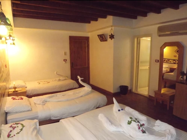 Imagen de la habitación del Hotel Nefertiti. Foto 14